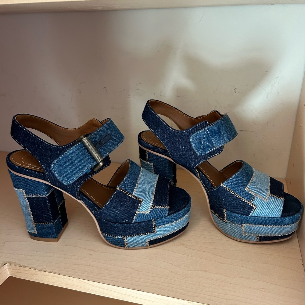 See By Chloe comfortable chunky platform sandal heel
